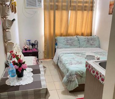 Highway Hills Apartamento | Shanilyn Residency Urban Deca Towers EDSA mandaluyong UNLIMITED INTERNET AND NETFLIX