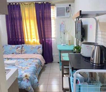 Highway Hills Apartamento | Shanilyn Residency Urban Deca Towers EDSA mandaluyong UNLIMITED INTERNET AND NETFLIX