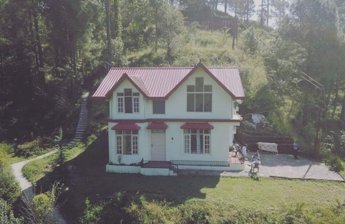 New Shimla Cabaña | Shantivan...The hidden heaven