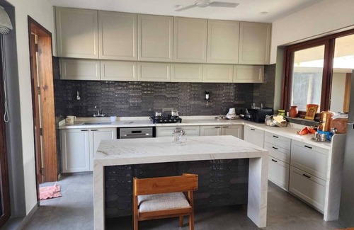 Bhuj Villa | Shantramniy 4bhk luxurious villa