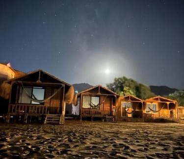 Nuweiba Hotel | Shanty beach camp suer