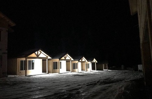 Island Park Cabina | Shared Hot Tub, WIFI, 2 Queen Beds, Full Bathroom