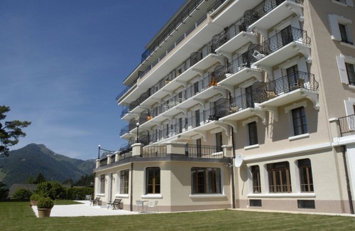 Chateau-d'Oex Apartamento | Piscina climatizada cubierta y sauna compartidas. Terraza privada