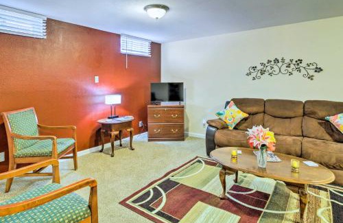 Northeast Park Hill Apartamento | Shared Patio and Fire Pit Denver Apartment