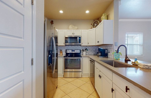 Safe Harbor Casa | Shared Pool, Near Beach, Golf Cart Access