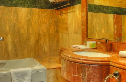 Sharjah Hotel | Sharjah Palace Hotel
