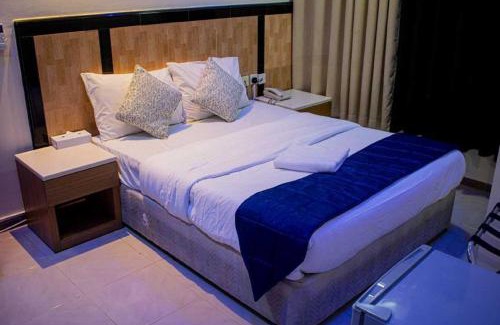 Al Gharb Hotel | Sharjah Plaza Hotel