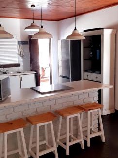 Van Dyks Bay Casa | Shark Cove House