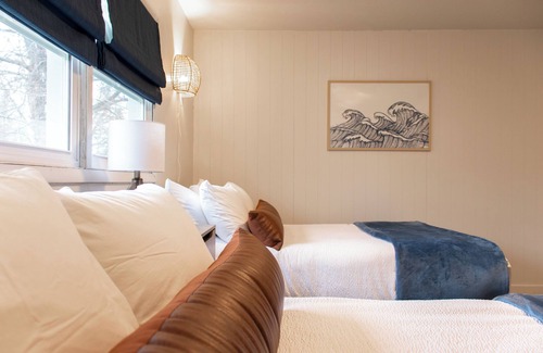 Superior Casa | Shark Free | The Great Lakes House