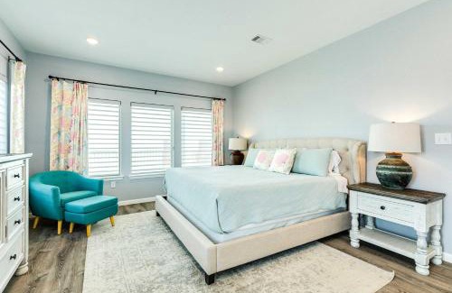 Surfside Beach Casa | Shark Tooth - Beachfront - Pet & Family Friendly