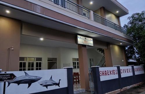 Bunaken Casa | Sharkies Divers Bunaken