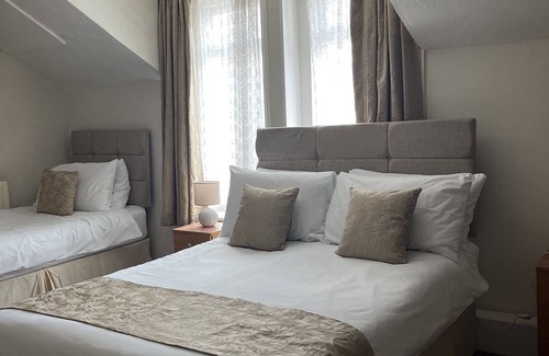South Shore Hotel | Sharn Bek Hotel