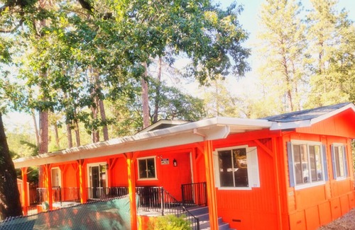 Lakehead-Lakeshore Casa | Shasta Lake Family Paradise - 15 min from Caverns