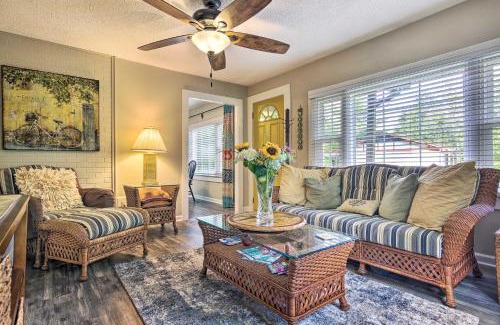 Hendersonville Casa | Shaw Creek Cottage with Fire Pit and Forest Views