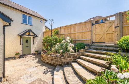 Byworth Casa | Sheepdown by inspirestays-com