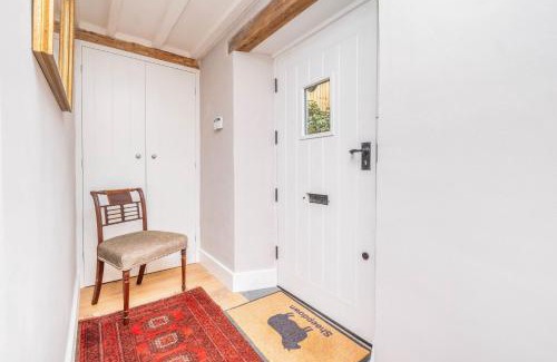 Byworth Casa | Sheepdown by inspirestays-com