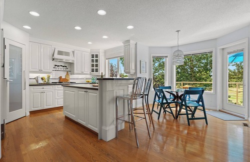 Southeast Calgary Casa | PERFECCIÓN DE SHEER en el campo de golf ~ SLEEPS 14