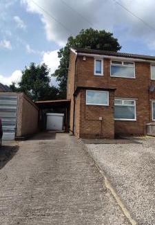 Sheffield Casa | Sheffield Arena Meadowhall Interchange with off road free parking & CCTV