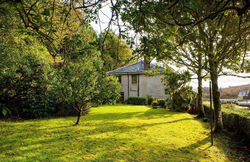 Cairnbaan Villa | Shelbourne Lodge-Hermosa casa de vacaciones en el Crinan Canal 5B / R para 11 personas