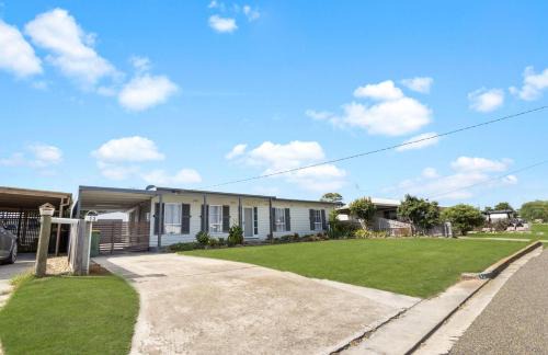 Paynesville Casa | Shelby Cottage