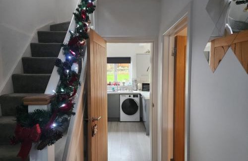 Bloxwich Casa | Sheldon House 3 BED Cosy Home nr JLR & NEC