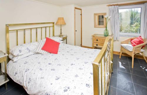 Sennen Cove Casa | Sheldrake, Spacious Villa, Panoramic Sea-views, Large Garden, By Beach
