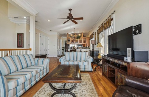 Laguna Beach Casa | Shell-A-Bration By Book That Condo