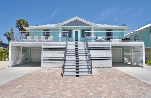 Mid Island Casa | Shell Bound by Sun Palace Vacations