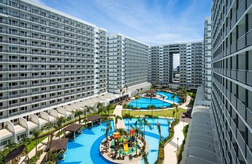 Barangay 76 Condominio | Shell Residences, Pasay near Naia Airport, MOA, SMX, PICC