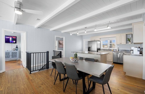North Myrtle Beach Casa | Shell Yeah Oceanfront Casa*Heated Pool*Firepit*Bar