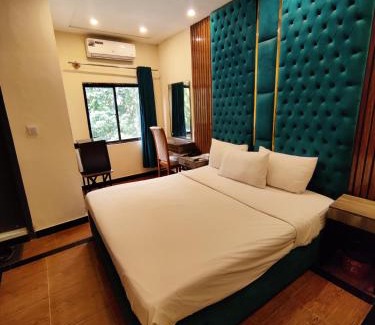 F-6 Sector Casa | Shelton Boulevard Islamabad