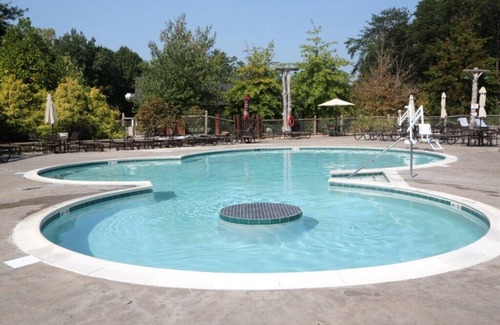 Gordonsville Cabina | Shenandoah Crossing™ - 2 Bedroom 1 Bath Deluxe Cabin