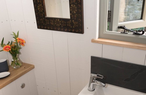 Dundon Cabina | Shepherd's Hut heaven: ¡un refugio acogedor con cocina y baño!