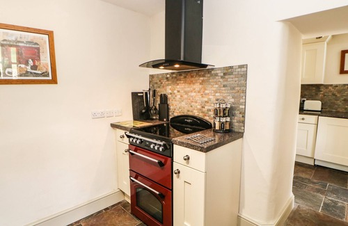 Arkengarthdale Cabaña | SHEPHERD'S LODGE, family friendly, character holiday cottage in Reeth