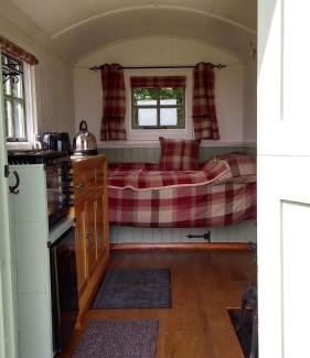 South Brent Apartamento | Shepherd's Lodge - Shepherd's Hut with Devon Views for up to Two People and One Smaller Dog