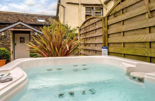 Hawkshead Casa | Shepherds Cottage