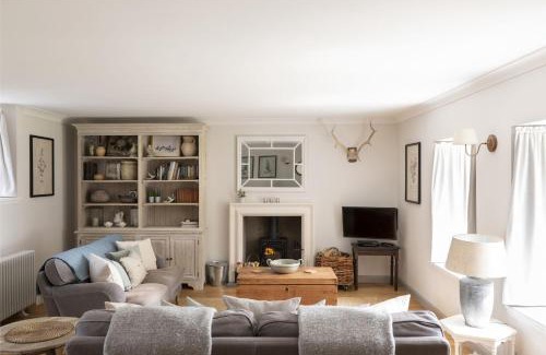 Penicuik Casa | Shepherds Cottage, Pentland Hills
