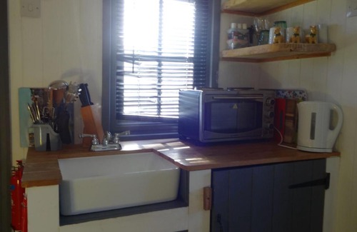 Wigton Casa | Shepherds Hut, Jamies Retreat, Bowness-on-Solway