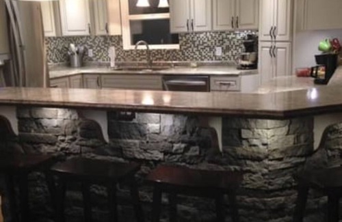 Strange Creek Casa | Shepherd’s View: A spacious House in Duck, WV. Now equipped with Starlink.