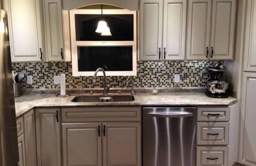 Strange Creek Casa | Shepherd’s View II: Cozy Retreat for 1-2 Guests in Duck, WV. Starlink available