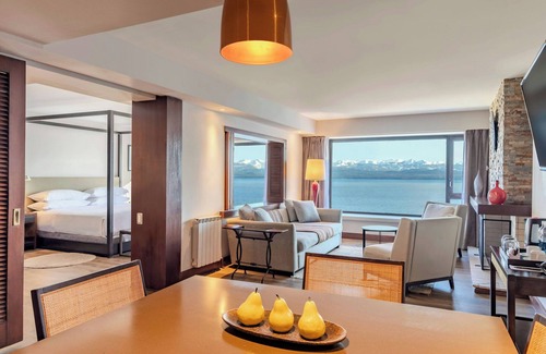 San Carlos de Bariloche Hotel | Sheraton Bariloche Hotel