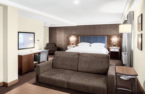 Laval Hotel | Sheraton Laval Hotel