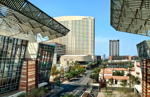 Downtown Phoenix Hotel | Sheraton Phoenix Downtown