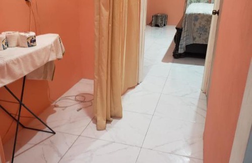 Spanish Town Apartamento | Sherrie's place