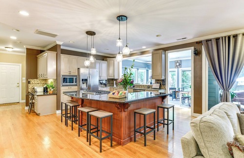 Sherrills Ford Casa | Sherrills Ford Escape w/ Hot Tub, Deck & Yard