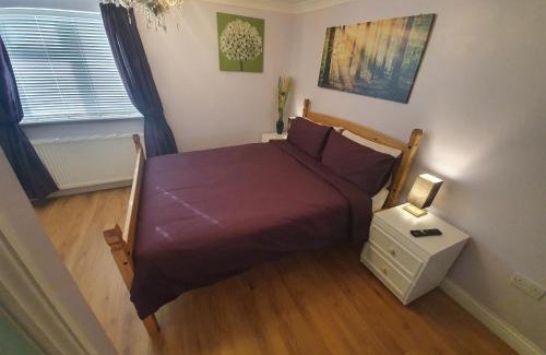Boston Casa | Sherwood Bungalow 3 Bedroom Entire Property