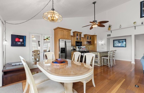 Palm Harbor Casa | LA UNIDAD DE SHERWOOD LAKES UN PARAÍSO DE PALM HARBOUR FAMILIA CASA AMIGABLE EN EL CAMINO PINELLAS BICICLETAS GRATUITAS Y CERCA DE LA PLAYA