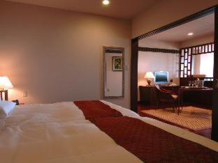 Ueno Complejo | Shigira Bayside Suite Allamanda