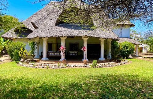 Diani Beach Casa | Shikamoo Cottage