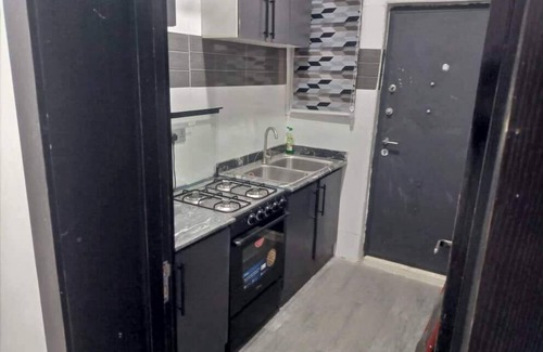 Ofin Apartamento | Shimawa-Apartment-Sleeps2-Parking-24/7Security